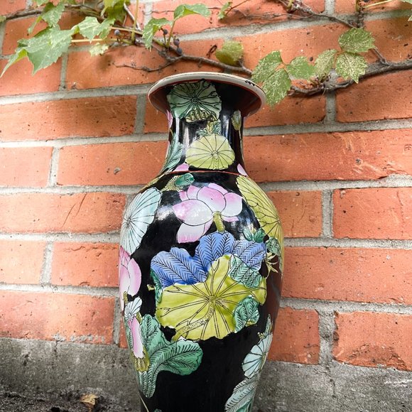 1950's Era Vintage Bohemian Vase - Picture 2 of 5